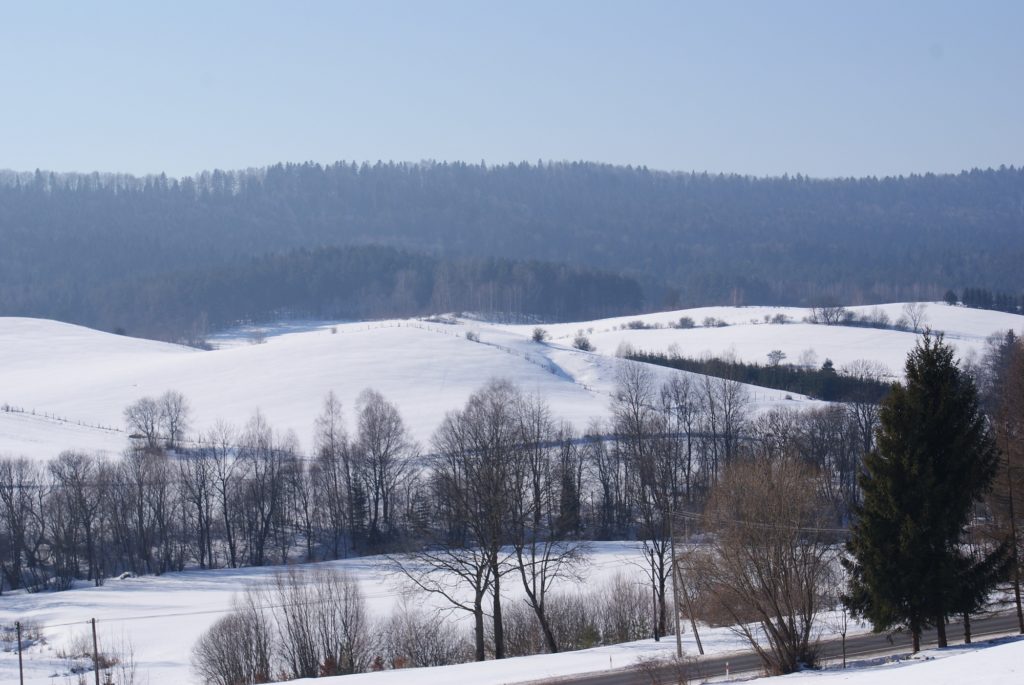 Żuk&oacute;w zimą 1024x685 - Pensjonat Agroturystyka
