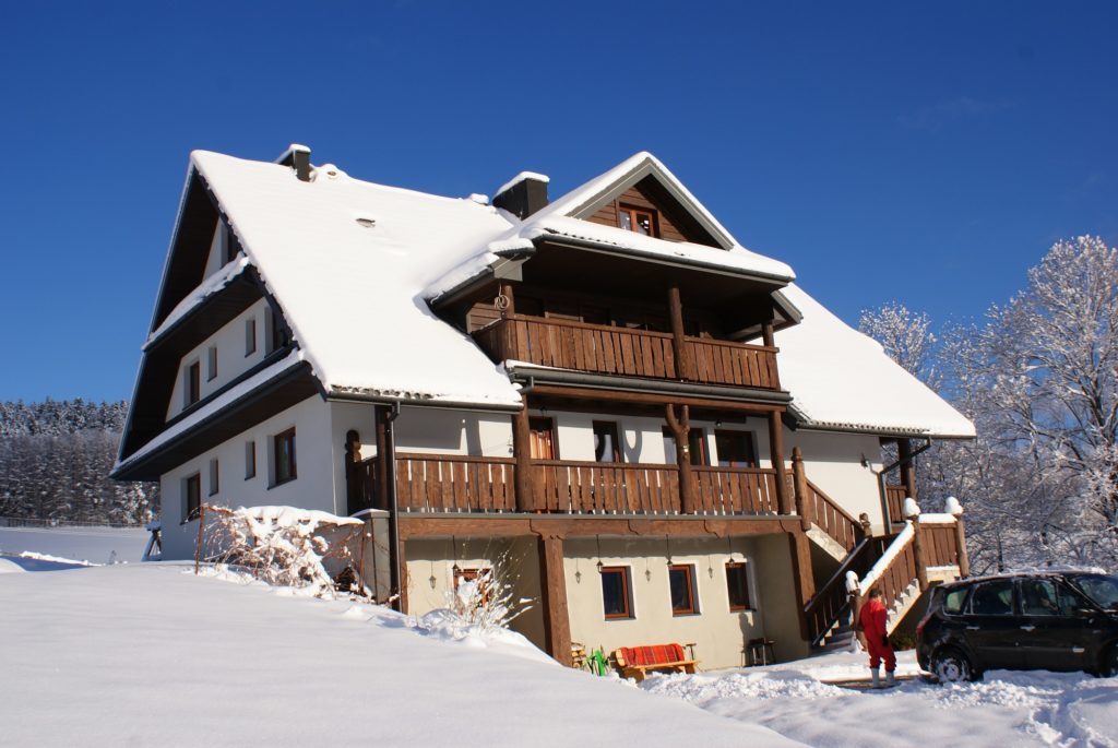 Dom Na Skale 1 1024x685 - Pensjonat Agroturystyka